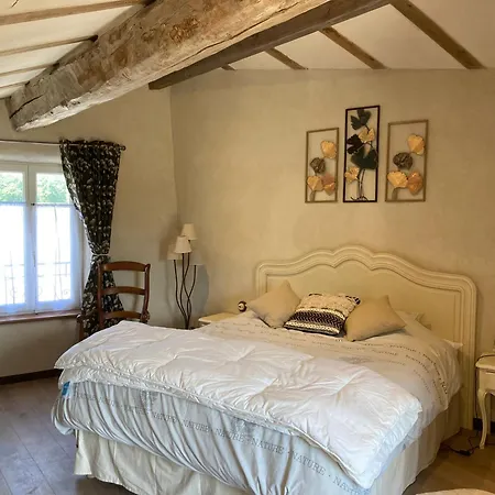 Bed & Breakfast Domaine De Combe Beluze 4*