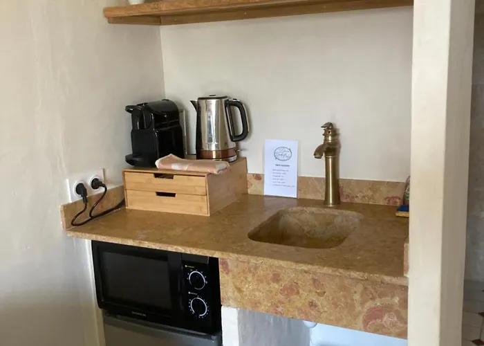 Domaine De Combe Beluze 4* Mison