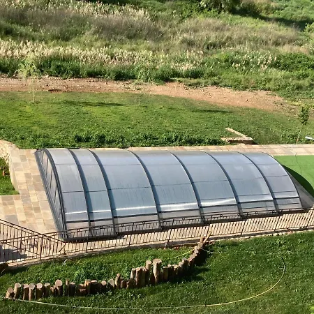 Domaine De Combe Beluze Bed & Breakfast Mison