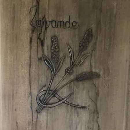 Domaine De Combe Beluze 4* Mison