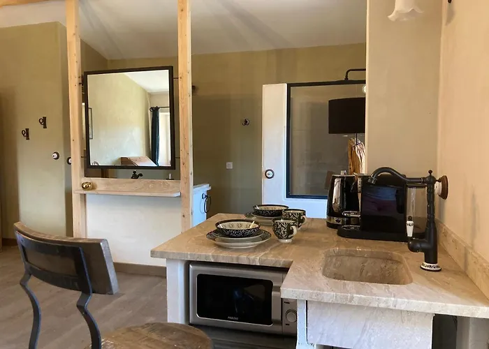 B&B Domaine De Combe Beluze